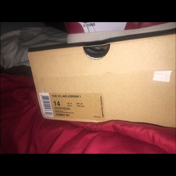 Off White Jordan 1 Chicago (Size 14) - Picture 4 of 7